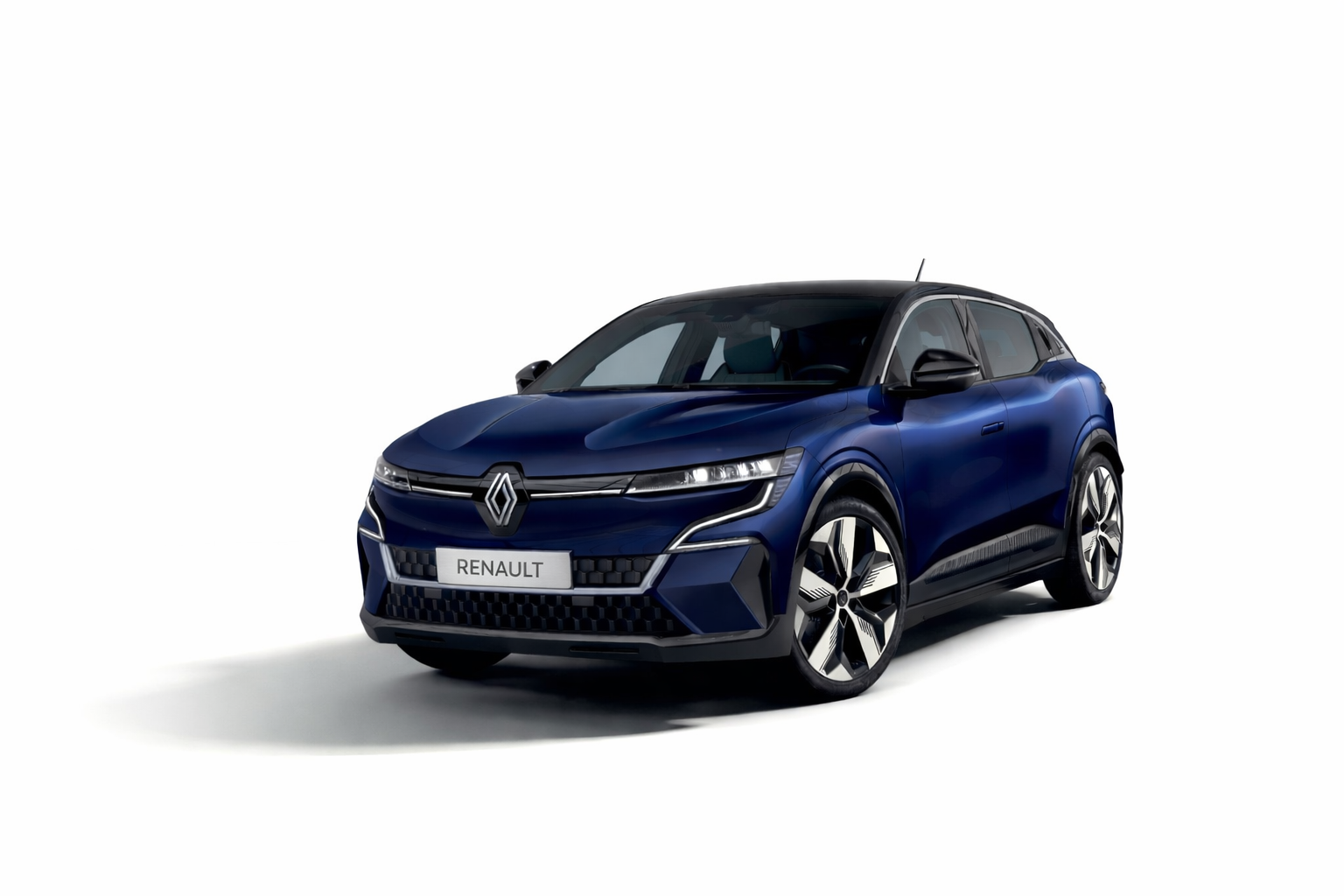 Elektrofahrzeug im Ausstellungsraum - moderne E-Mobilität